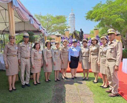 ร่วมเข้าเฝ้าทูลละอองพระบาทรับเสด็จ สมเด็จพระกนิษฐาธิราชเจ้า กรมสมเด็จพระเทพรัตนราชสุดา ฯ สยามบรมราชกุมารี