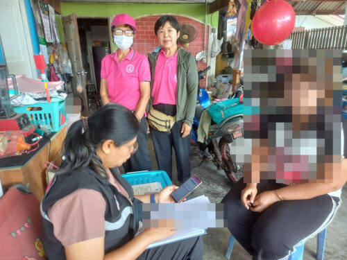 ลงพื้นที่เยี่ยมบ้านผู้ประสบปัญหาทางสังคมในตำบลลาดใหญ่
