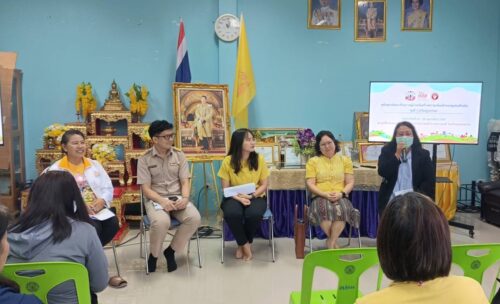 ร่วมเวทีเสวนา หัวข้อ“การพัฒนาผู้นำเพื่อเสริมสร้างความเข็มแข็งของชุมชนท้องถิ่น” ในโครงการอบรมการพัฒนาศักยภาพผู้นำเสริมความเข้มแข็งของชุมชนท้องถิ่น