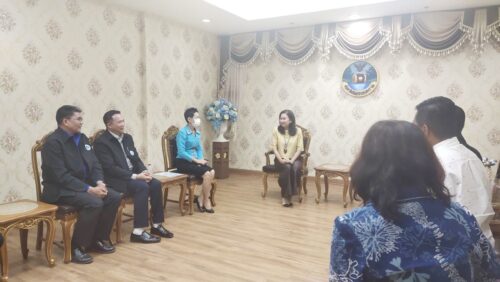 เข้าพบผู้ว่าราชการจังหวัดสมุทรสงคราม เพื่อแนะนำสถาบันการเรียนรู้เพื่อปวงชน พร้อมหารือและนำเสนอโครงการ