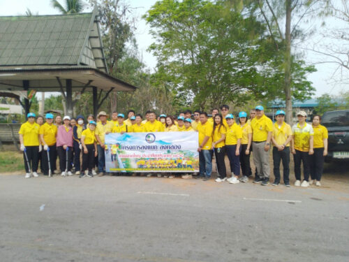 ร่วมโครงการลงแขก ลงคลอง ตำบลลาดใหญ่
