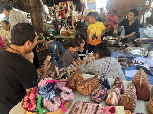 จัดโครงการพื้นที่สร้างสรรค์สำหรับครอบครัวและวันอาทิตย์เป็นวันครอบครัวจังหวัดสมุทรสงคราม