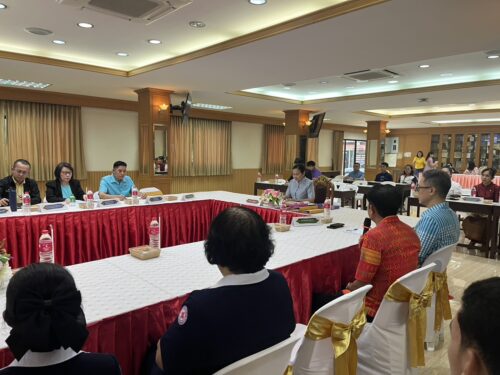 ร่วมเยี่ยมนักเรียนทุนการศึกษาพระราชทาน ม.ท.ศ. รุ่นที่ 14-16 จังหวัดสมุทรสงคราม ภาคเรียนที่ 2/2567 ประจำปีงบประมาณ พ.ศ. 2568