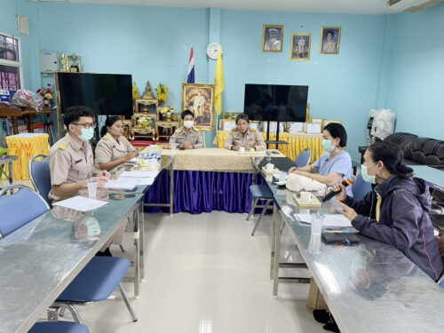ร่วมประชุมประเมินผลการฝึกปฏิบัติงานของผู้บริบาลผู้สูงอายุในชุมชน