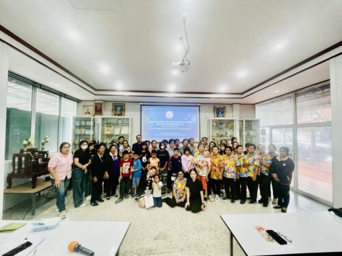 ร่วมเป็นวิทยากร “การแบ่งกลุ่มระดมความคิดเห็นเพื่อถอดบทเรียนโครงการศูนย์พัฒนาครอครัวในชุมชนให้เป็นกลไกพัฒนาครอบครัวอบอุ่นเข้มแข็ง