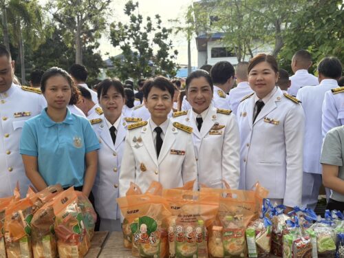 ร่วมพิธีเจริญพระพุทธมนต์และทำบุญตักบาตรถวายพระราชกุศล ในกิจกรรมเฉลิมพระเกียรติ สมเด็จพระนางเจ้าสิริกิติ์ พระบรมราชินีนาถ พระบรมราชชนนีพันปีหลวง เนื่องในโอกาสวันเฉลิมพระชนมพรรษา 12 สิงหาคม 2568