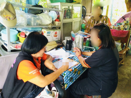 ลงพื้นที่ติดตาม เยี่ยมบ้านผู้ขออุปการะเด็กแบบครอบครัวอุปถัมภ์