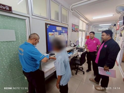 ลงพื้นที่อำนวยความสะดวกให้แก่ผู้สูงอายุในการทำบัตรประชาชนและตรวจสอบข้อมูลพื้นฐานส่วนบุคคล