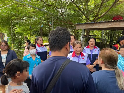 ร่วมลงพื้นที่เยี่ยมบ้านผู้ประสบปัญหาทางสังคม กรณีเกิดเหตุไฟไหม้บ้านได้รับความเสียหาย